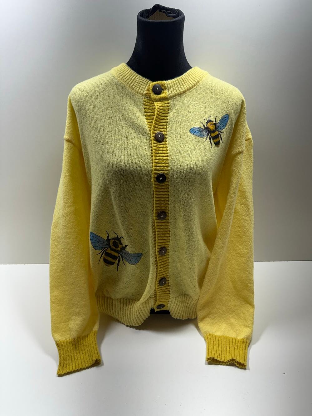 Grandma Core Women’s Cardigan Butter Yellow Button Front Bumble Bee Polyester XL